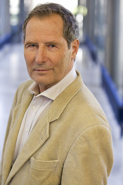 Dieter Oesterhelt